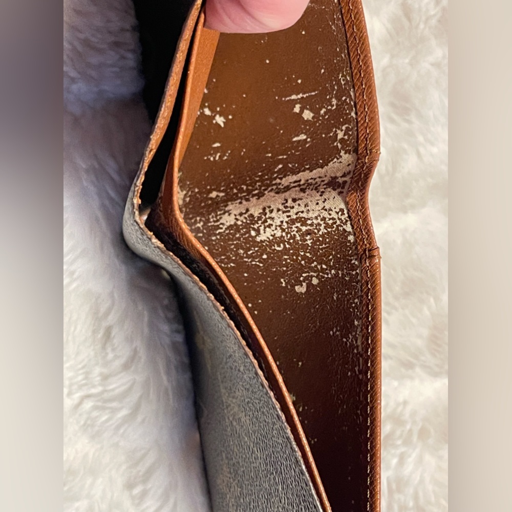 Louis Vuitton Multiple Wallet
Monogram Brown - Picture 9 of 16